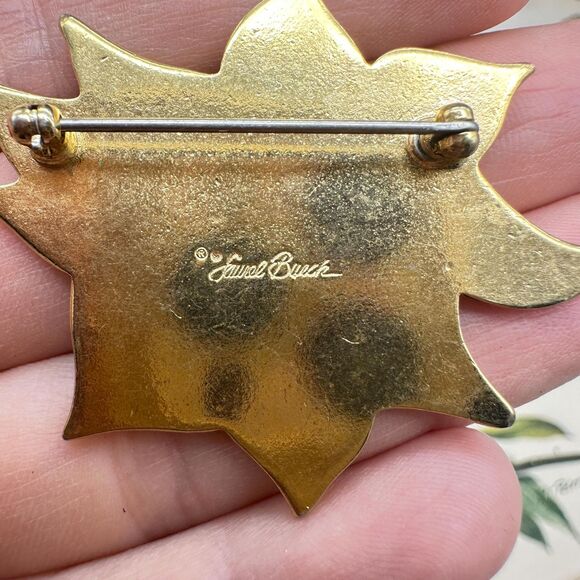 Vintage Brass LAURel BURCH Signed Lotus Flower Brooch Pin - Picture 5 of 6